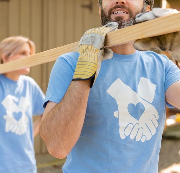 4 Ways You'll Benefit By Giving Back